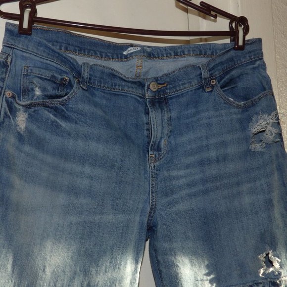 Old Navy Boyfriend MidRise Distressed Patches Skinny Jeans Sz 14 - Picture 2 of 9